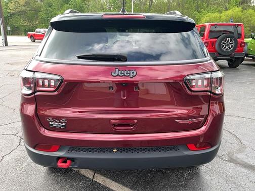 Velvet Red Pearlcoat 2022 Jeep Compass Trailhawk
