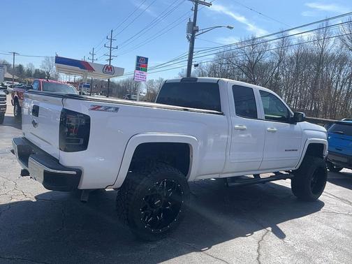 Summit White 2015 Chevrolet Silverado 1500 2LT