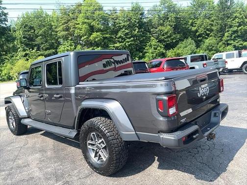 2023 Jeep Gladiator Overland