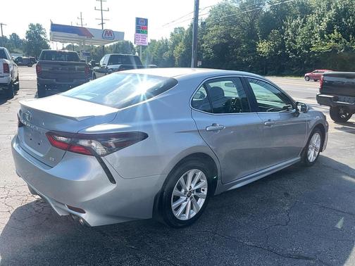 Celestial Silver Metallic 2024 Toyota Camry SE