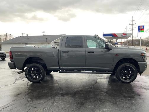 2026 RAM 2500 Black Express Crew Cab 4x4 6'4' Box