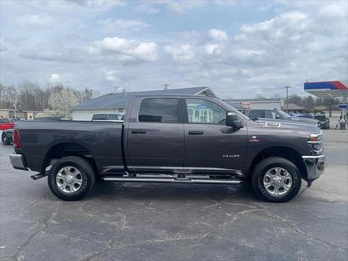 2025 RAM 2500 Big Horn Crew Cab 4x4 6'4' Box