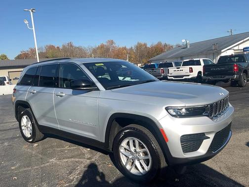 2024 Jeep Grand Cherokee Laredo