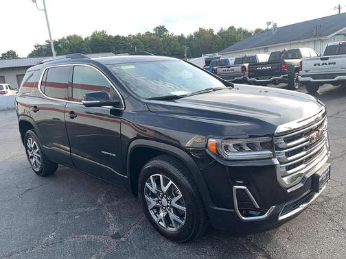 2023 GMC Acadia AWD SLT