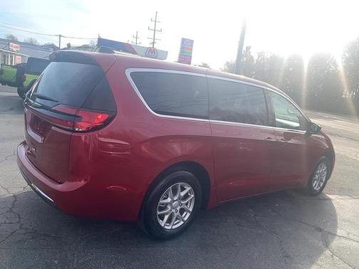 2026 Chrysler Pacifica L