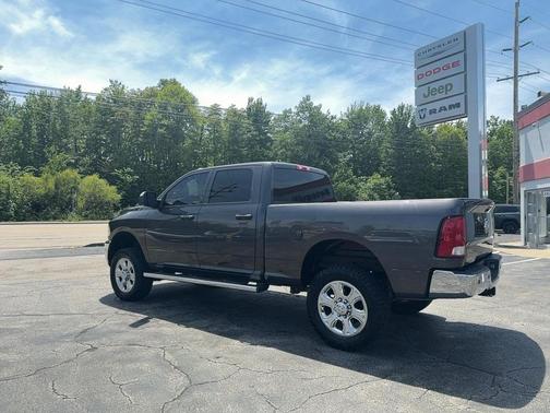 Granite Crystal Metallic Clearcoat 2018 RAM 2500 Tradesman Crew Cab 4x4 6'4' Box