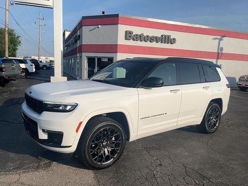 Bright White Clearcoat 2025 Jeep Grand Cherokee L Summit Reserve