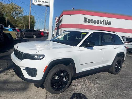 2025 Jeep Grand Cherokee Altitude
