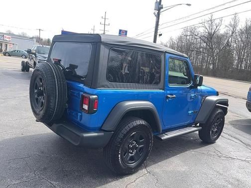 2025 Jeep Wrangler Sport