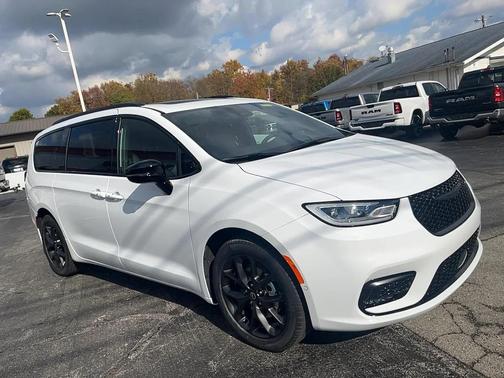 2026 Chrysler Pacifica L