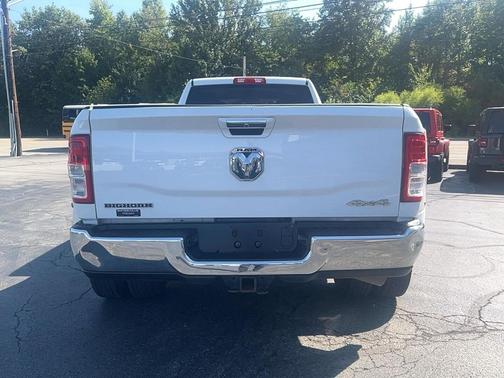 2019 RAM 3500 Big Horn Crew Cab 4x4 8' Box