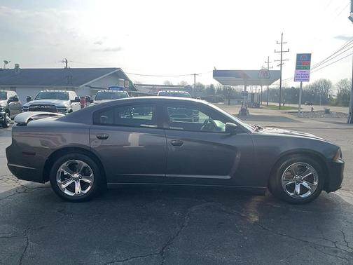 2013 Dodge Charger SE