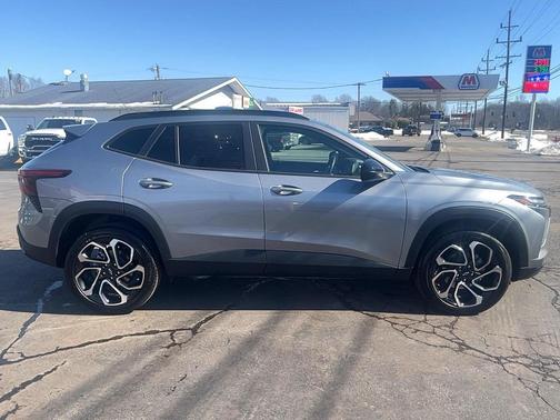 2025 Chevrolet Trax FWD 2RS