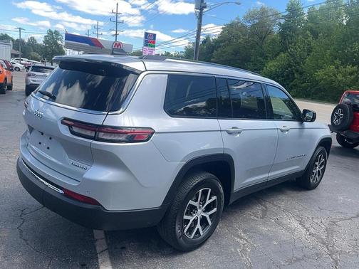 Silver Zynith 2023 Jeep Grand Cherokee L Limited