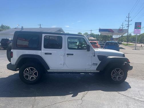 Bright White Clearcoat 2022 Jeep Wrangler Unlimited Sport