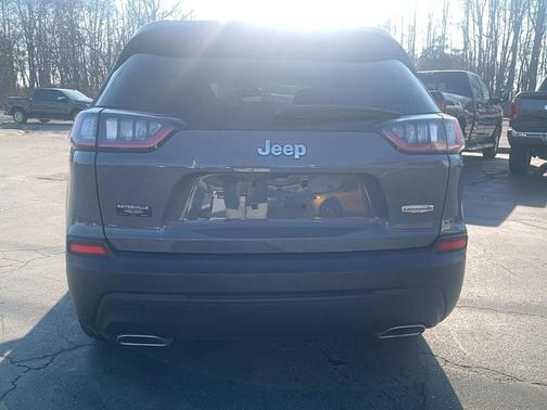 2022 Jeep Cherokee Latitude Lux