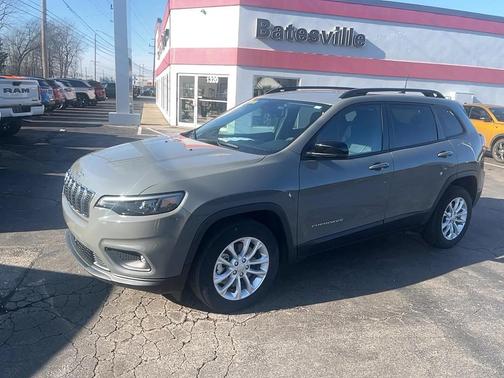 2022 Jeep Cherokee Latitude Lux