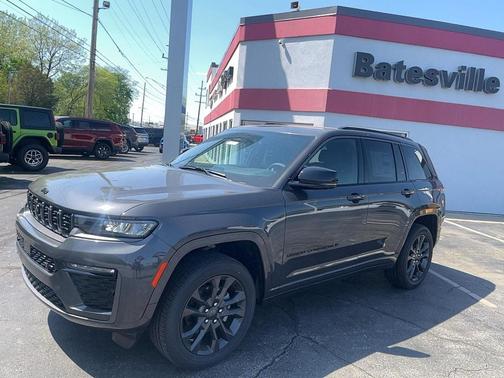Baltic Gray Metallic Clearcoat 2026 Jeep Grand Cherokee Limited