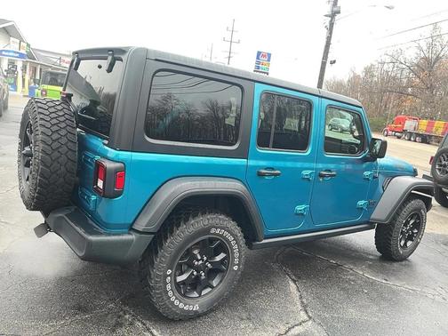 2020 Jeep Wrangler Unlimited Willys 4X4