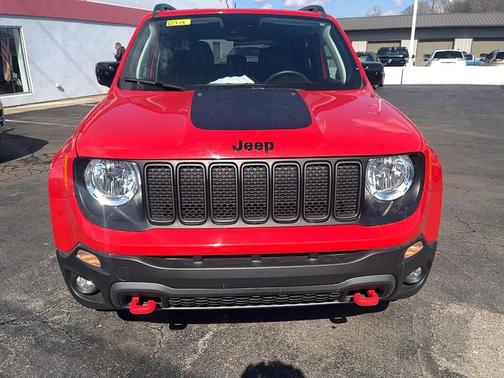 2023 Jeep Renegade Trailhawk