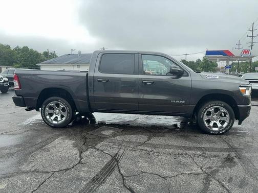 Granite Crystal Metallic Clearcoat 2023 RAM 1500 Big Horn/Lone Star