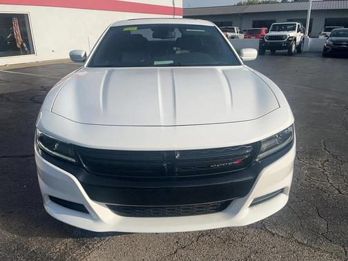 2017 Dodge Charger SXT