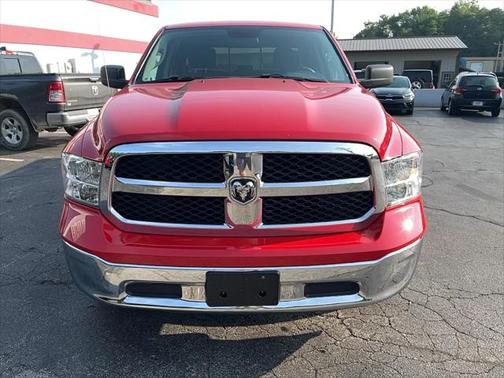 2019 RAM 1500 SLT