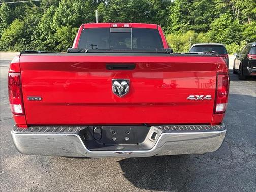 2019 RAM 1500 SLT