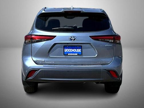 2022 Toyota Highlander Hybrid Limited