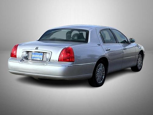 2009 Lincoln Town Car Signature