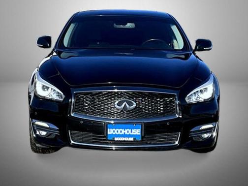 2017 INFINITI Q70 3.7X