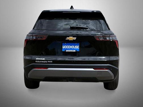 Mosaic Black Metallic 2026 Chevrolet Equinox 1LT