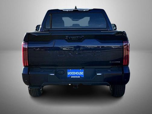 2026 Toyota Tundra Hybrid Platinum