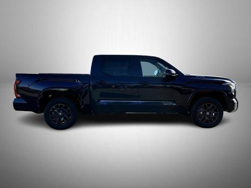 2026 Toyota Tundra Hybrid Platinum