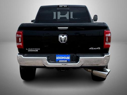 2019 RAM 2500 Limited Crew Cab 4x4 6'4' Box