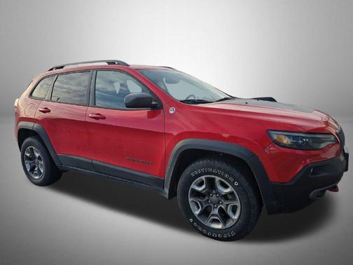 Firecracker Red Clearcoat 2019 Jeep Cherokee Trailhawk