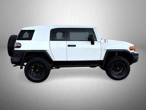 Iceberg 2010 Toyota FJ Cruiser Base