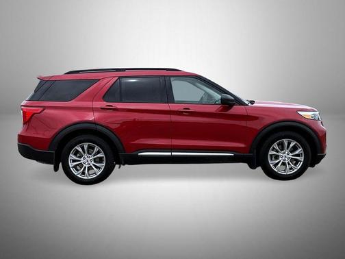 Rapid Red Metallic Tinted Clearcoat 2020 Ford Explorer XLT