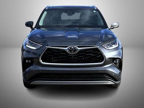 2025 Toyota Highlander Platinum