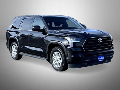 2025 Toyota Sequoia SR5
