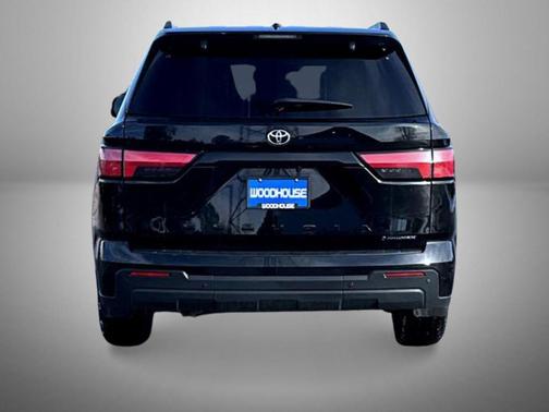 2025 Toyota Sequoia SR5