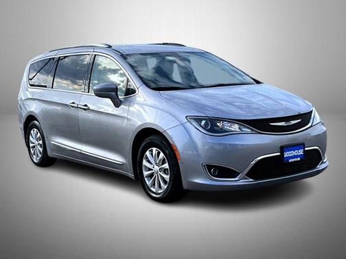 2018 Chrysler Pacifica Touring-L