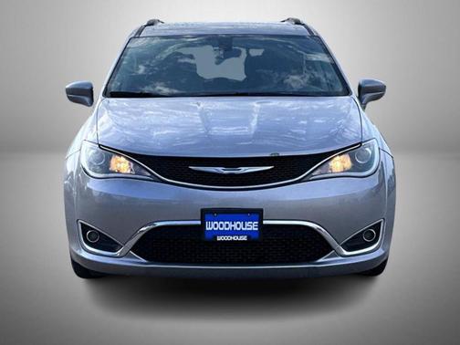 2018 Chrysler Pacifica Touring-L