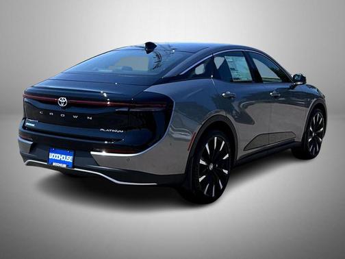 2026 Toyota Crown Platinum