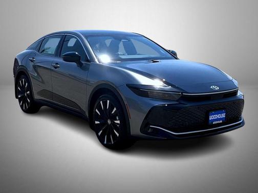 2026 Toyota Crown Platinum