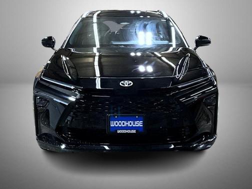 2025 Toyota Crown Signia XLE