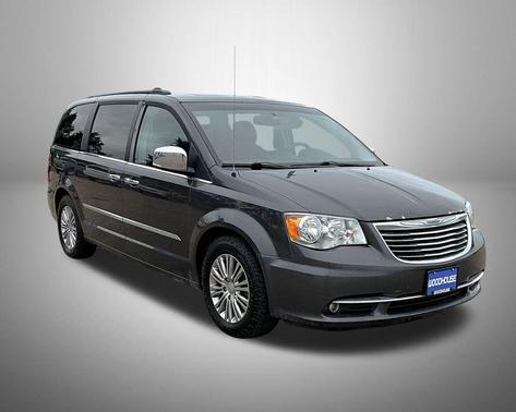 2016 Chrysler Town & Country Touring-L