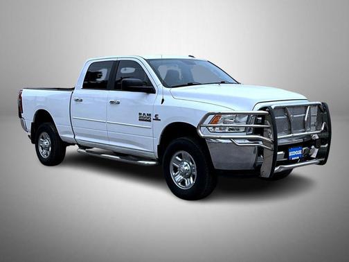 Bright White Clearcoat 2017 RAM 2500 SLT Crew Cab 4x4 6'4' Box