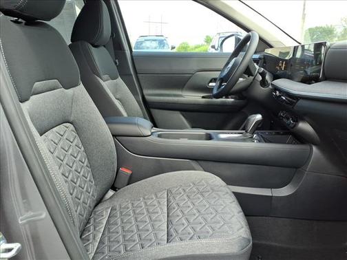 Gun Metallic 2026 Nissan Kicks SV