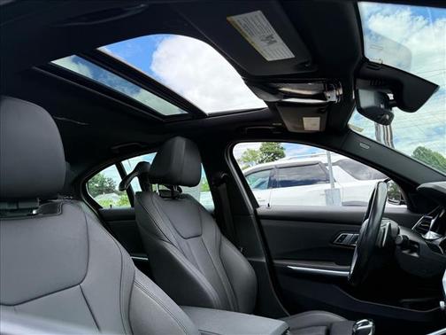 Black Sapphire Metallic 2019 BMW 330 i xDrive
